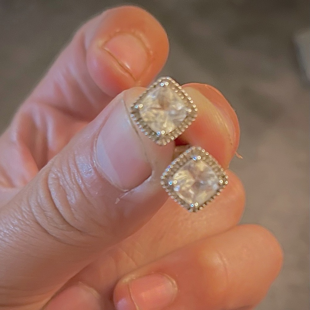 WHITE SAPPHIRE EARRINGS